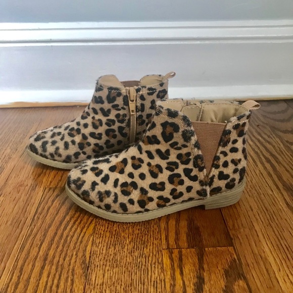 carter's leopard boots